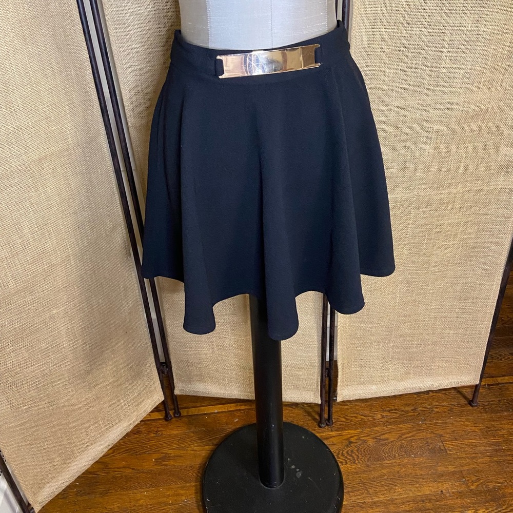 Forever 21 black mini skirt